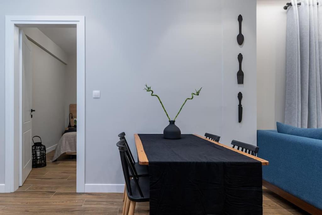 アテネStylish Abode Under Acropolis W/ Sunny Courtyard!アパートメント エクステリア 写真