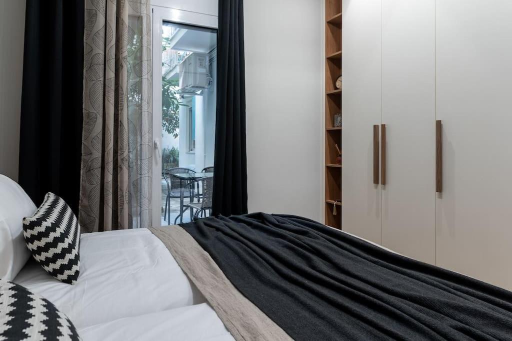 アテネStylish Abode Under Acropolis W/ Sunny Courtyard!アパートメント エクステリア 写真