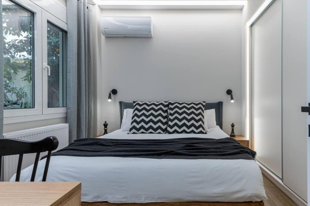 アテネStylish Abode Under Acropolis W/ Sunny Courtyard!アパートメント エクステリア 写真